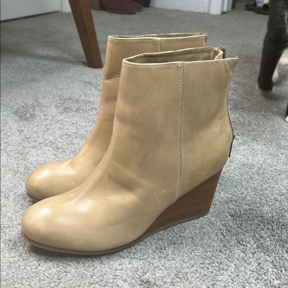 Diba True Wedge Ankle Boots New Light Fawn Tan 9.5